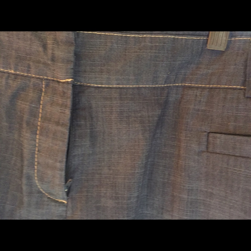 Shorts - Picture 2 of 5